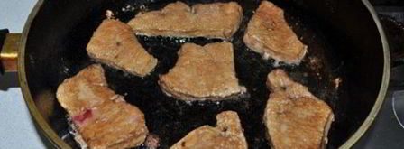 печень в томатном соусе с черносливом. Шаг 5