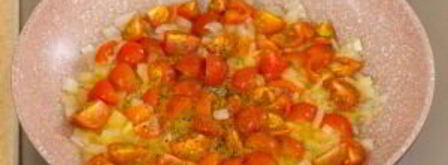 печень, запеченная с помидорами и луком под сыром. Шаг 13