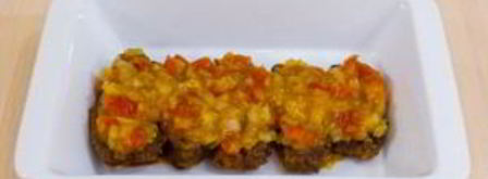 печень, запеченная с помидорами и луком под сыром. Шаг 15