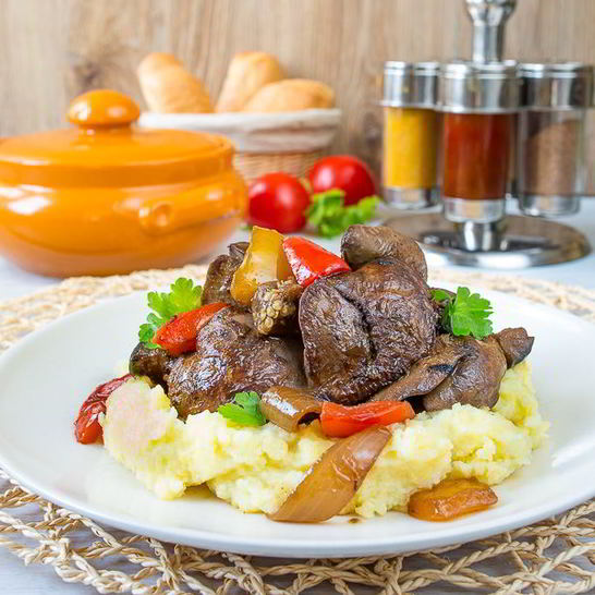 Рецепт жареной куриной печени с овощами