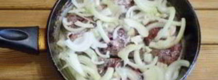 жареная печень с луком. Шаг 6