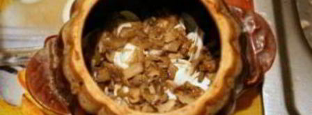 пельмени с грибами в горшочках. Шаг 9