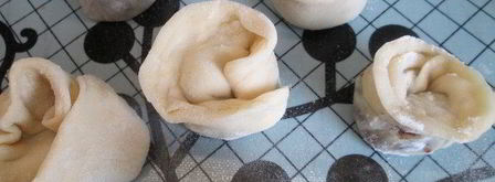 шоколадные пельмени в соусе из манго. Шаг 4