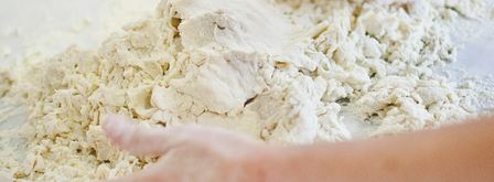 тесто для пельменей. Шаг 2