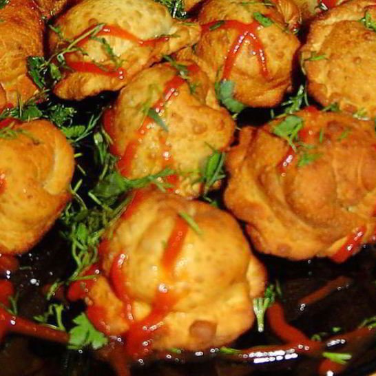 Рецепт жареных пельменей с грибами и капустой