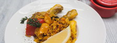 паэлья с морепродуктами и цыпленком. Шаг 13