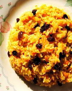 Сладкий плов с изюмом