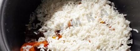 сладкий плов в мультиварке с сухофруктами, изюмом. Шаг 5