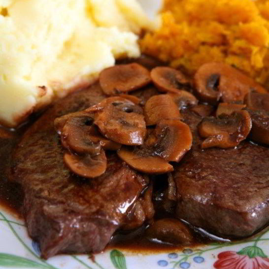 Рецепт грибного рагу с красным вином