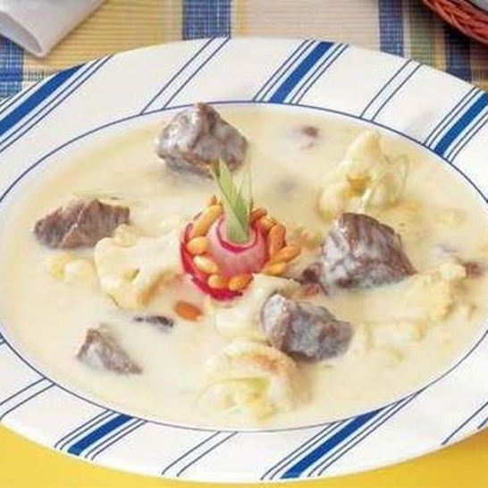 Рецепт мясного рагу с цветной капустой в йогуртовом соусе