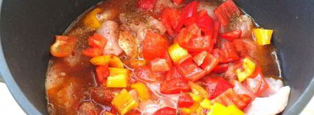 рагу из индейки с овощами в казане. Шаг 5