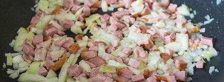 рагу из курицы с колбасками и тыквой. Шаг 4