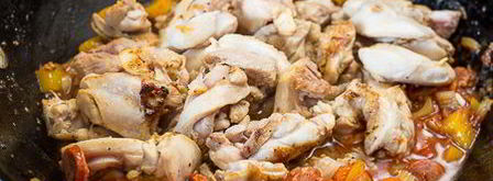 рагу из курицы с копчеными колбасками. Шаг 7