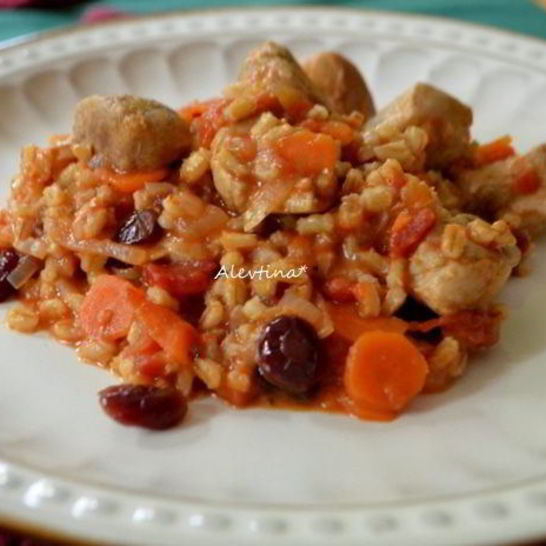 Рецепт свиного рагу с перловкой и клюквой