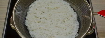 рисовая лапша с куриным филе и овощами. Шаг 2