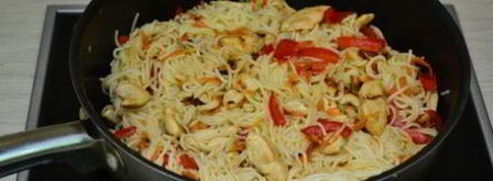 рисовая лапша с куриным филе и овощами. Шаг 9