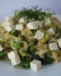 Весеннее ризотто со спаржей, фенхелем, цукини и фетой