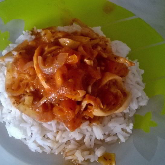 Рецепт кальмаров в томатном соусе