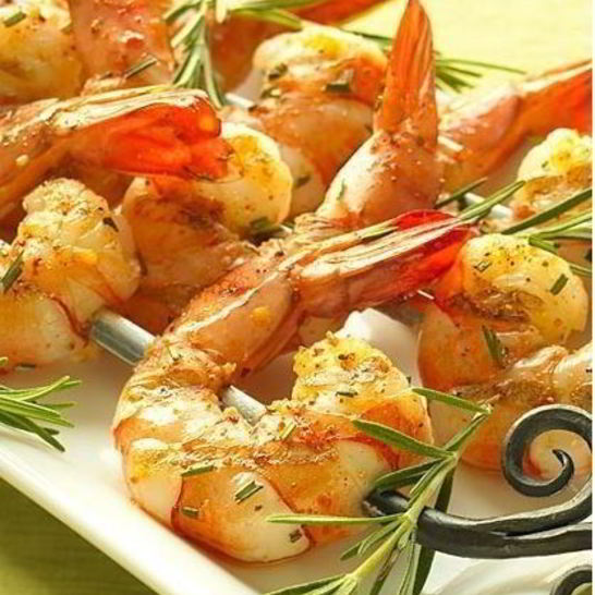Рецепт креветок, жаренных на ветках розмарина