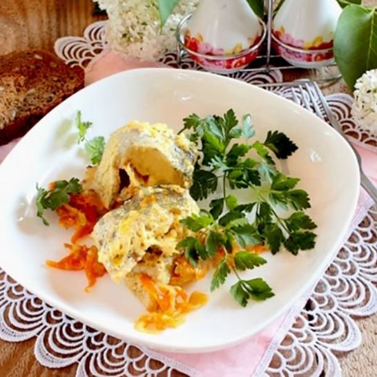 Рецепт минтая в мультиварке с луком