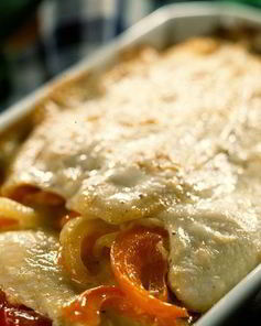 Палтус запеченный с овощами