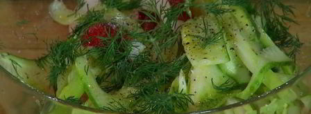 семга с салатом из цикория, фенхеля и редиски. Шаг 10