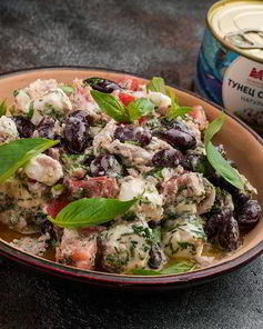 Тунец с фасолью и чили