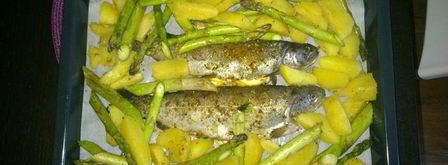 запеченная форель со спаржей и картофелем. Шаг 3