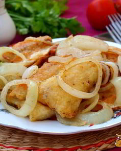 Жареный судак с луком