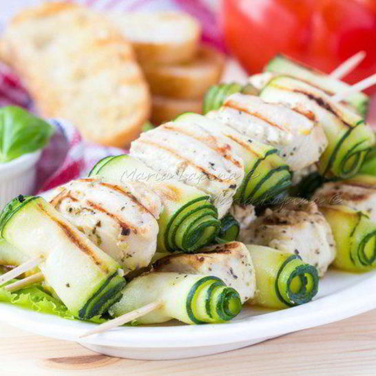 Рецепт лимонно-горчичных куриные шашлычки с рулетиками из цукини
