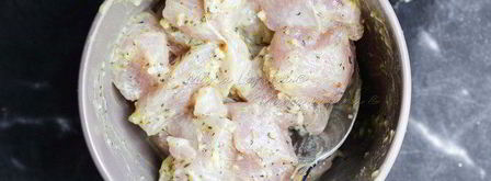 лимонно-горчичные куриные шашлычки с рулетиками из цукини. Шаг 4