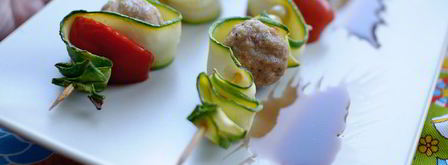 шашлычки из фрикаделек с виноградом и помидорами. Шаг 6