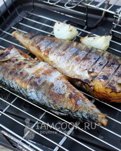 Шашлык из скумбрии на решетке
