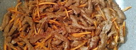 соба — гречневая лапша с говядиной и овощами. Шаг 11