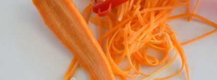 рыбный стейк на подушке из овощей в пергаменте. Шаг 3