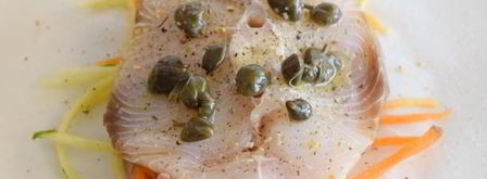 рыбный стейк на подушке из овощей в пергаменте. Шаг 6