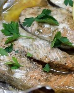 Стейк из кеты запеченной в духовке