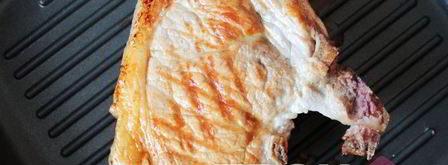 стейк из свинины на сковороде. Шаг 3