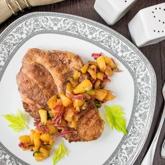 Рецепт стейка из свинины с яблочным чатни