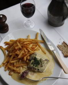 Стейк с горчичным соусом и сливочным картофелем