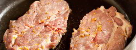 стейки из свинины с апельсиново-горчичным соусом. Шаг 4