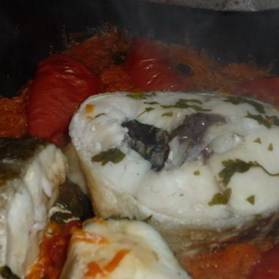 Рецепт стейков трески под овощным маринадом