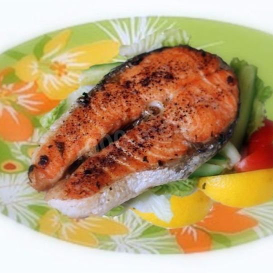 Рецепт запеченных стейков форели в духовке