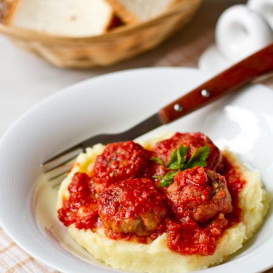 Рецепт острых свиных тефтелей