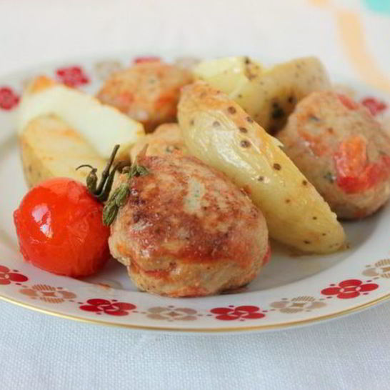 Рецепт тефтелей из индейки с запеченным картофелем