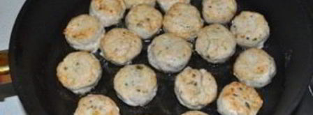 тефтели куриные в сметанном соусе. Шаг 4