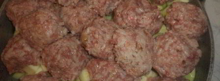 тефтели на овощной подушке. Шаг 4