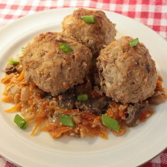 Рецепт тефтелей с гречкой и грибами, запеченные в ряженке