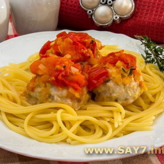 Рецепт тефтелей с моцареллой в томатном соусе