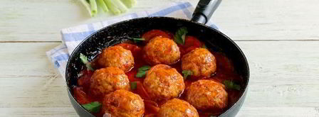 тефтели с подливкой на сковороде. Шаг 9